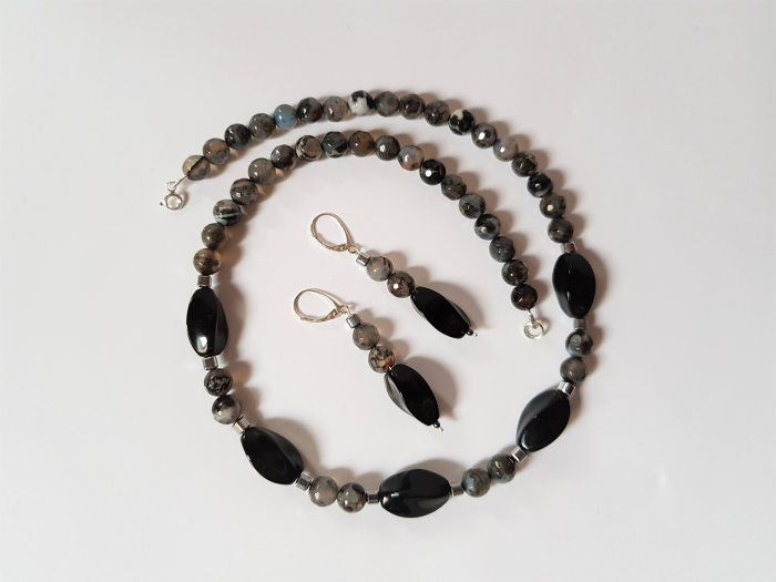 Set colier si cercei cu onix, agate si hematite [6]