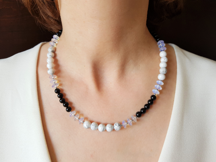 Set colier si cercei cu onix, opalit, howlit si hematite [5]