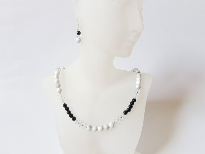 Set colier si cercei cu onix, opalit, howlit si hematite [4]