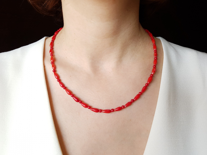 Set colier si cercei de coral rosu [9]
