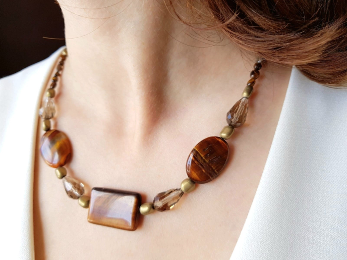 Set colier si cercei din ochi de tigru, hematit auriu si cristale [8]