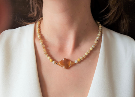 Coliere Handmade Medii - Colier choker din agate galbene