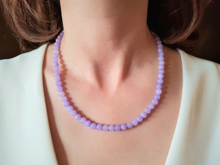 Coliere Handmade Clasice - Colier clasic cu jad mov