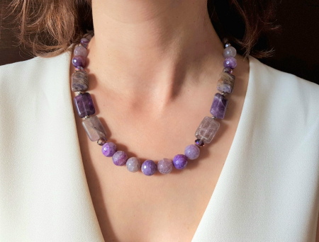 Coliere Handmade cu Pietre Semipretioase - Colier cu agate dantelate mov si fluorit