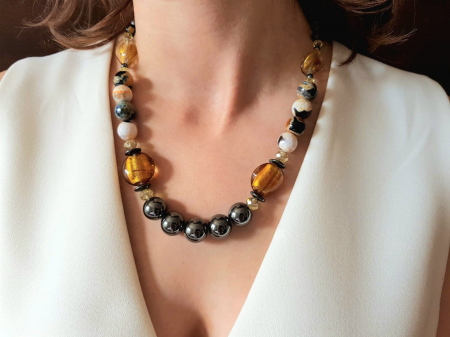 Coliere Handmade cu Pietre Semipretioase - Colier cu hematite si agate dantelate