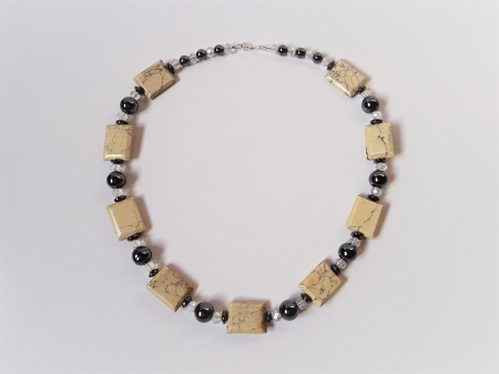 Colier cu howlit si hematite [2]
