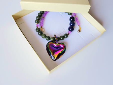 Colier cu jad canadian, jad mov, hematit auriu si pandantiv inima multicolora [7]