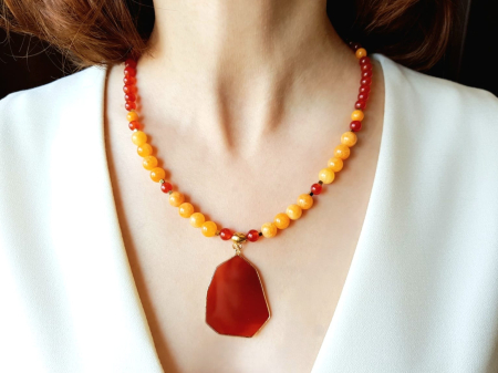 Colier cu jad coniac, jad galben si pandantiv carneol [0]