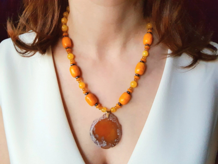 Coliere Handmade cu Pandantive - Colier cu jad galben, hematit si pandantiv agata