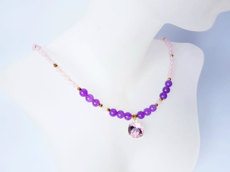 Coliere Handmade cu Pandantive - Colier cu jad lila inchis, cuart roz si pandantiv cristal roz