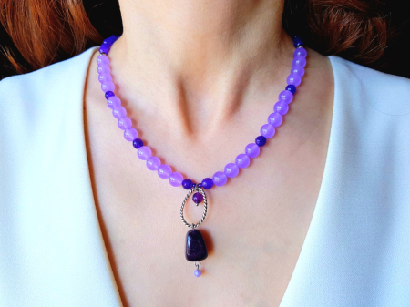 Coliere Handmade cu Pandantive - Colier cu jad mov si jad lila