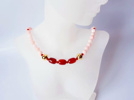 Coliere Handmade cu Pietre Semipretioase - Colier cu jad somon, carneol tuburi si agat coniac