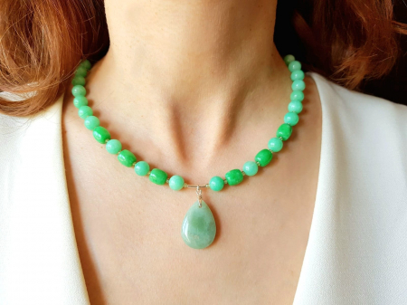Coliere Handmade Medii - Colier cu jad verde, aventurin, agate si pandantiv jad