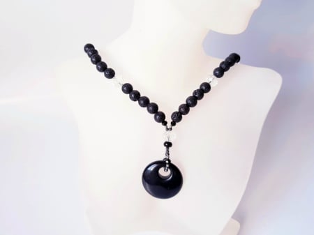 Coliere Handmade cu Pandantive - Colier cu lava neagra, hematit si pandantiv obsidian