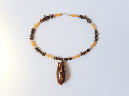 Colier cu ochi de tigru, jad si pandantiv scoica naturala [5]