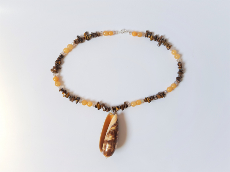 Colier cu ochi de tigru, jad si pandantiv scoica naturala [4]