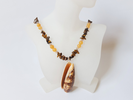 Colier cu ochi de tigru, jad si pandantiv scoica naturala [1]