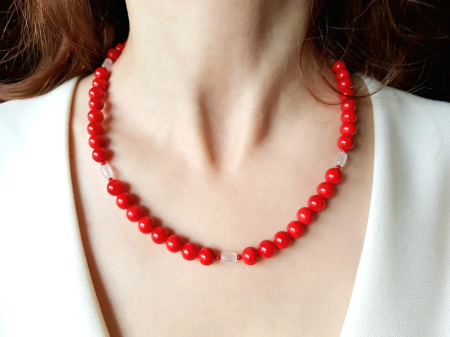 Coliere Handmade cu Pietre Semipretioase - Colier cu scoica rosie, coral si cuart roz