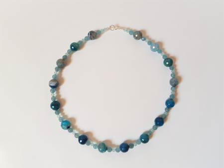 Colier de agate dantelate albastru-verde si jad bleu [3]