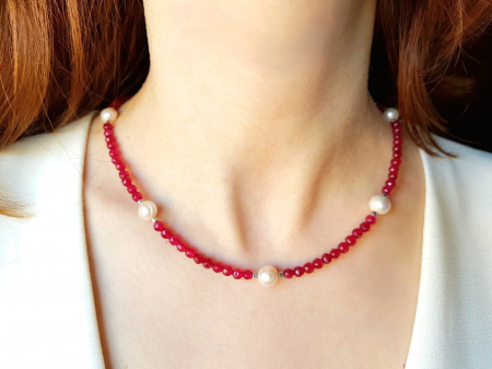 Coliere Handmade Medii - Colier de jad grena cu perle