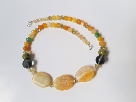 Colier galben-verde cu agate [2]