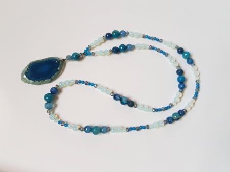 Colier lung cu opalit si agate albastre [2]