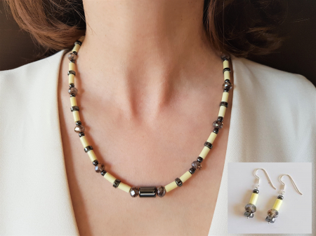 Seturi Handmade - Colier si cercei - Set colier si cercei cu agate vanilie tuburi, hematite si cristale