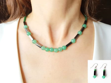 SETURI - Set colier si cercei cu jad verde, agat si hematit