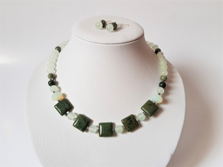 Set colier si cercei cu jad vernil, jasp verde si hematite [3]