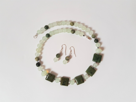 Set colier si cercei cu jad vernil, jasp verde si hematite [7]