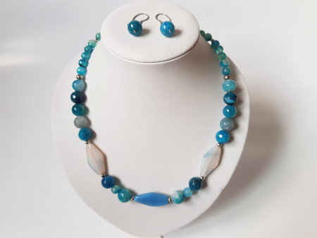 Set colier si cercei de agate albastre dantelate [1]