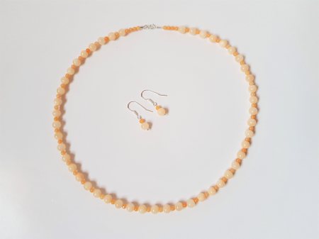 Set colier si cercei de jad crem [7]