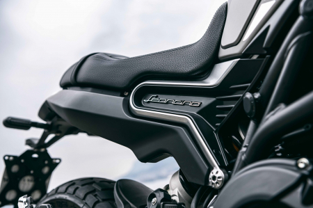 Benelli Leoncino 800 [17]