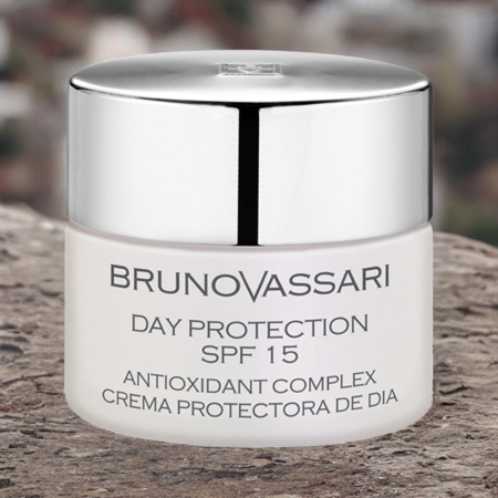 Crema de zi cu protectie solara, Day Protection SPF15, gama WHITE - 50 ml [2]