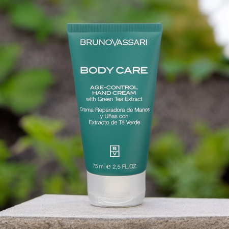 Crema reparatoare pentru maini si unghii, gama Body Care - 75ml [1]