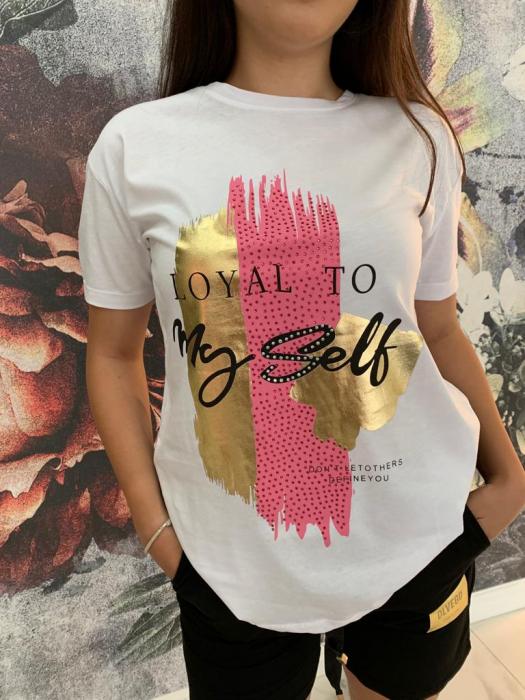 Tricou Dama Alb cu Imprimeu Colorat si Strasuri [3]