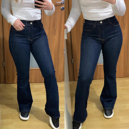 NOUTATI - Blugi evazati elastici albastru inchis