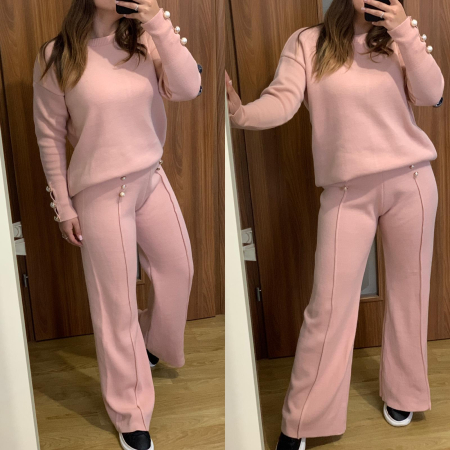 NOUTATI - Compleu Dama Tricot Roz cu Nasturei