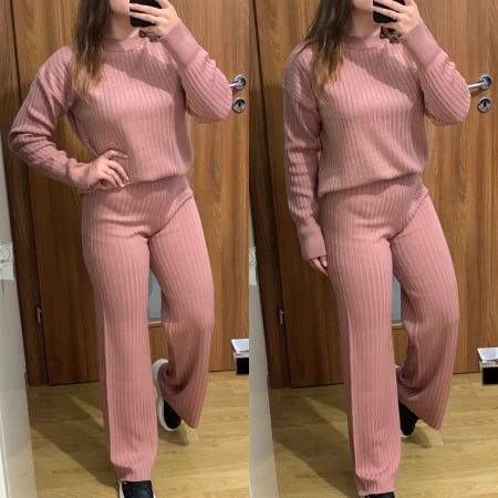 NOUTATI - Compleu Dama Tricot Roz Pudra cu Pietricele