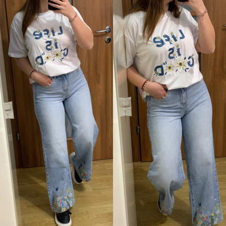 NOUTATI - Set blugi evazati elastici cu broderie+ tricou alb cu broderie