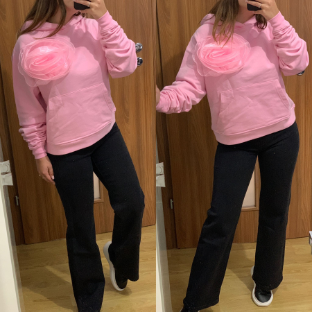 NOUTATI - Set blugi evazati elastici cu pietre+ hanorac roz cu floare