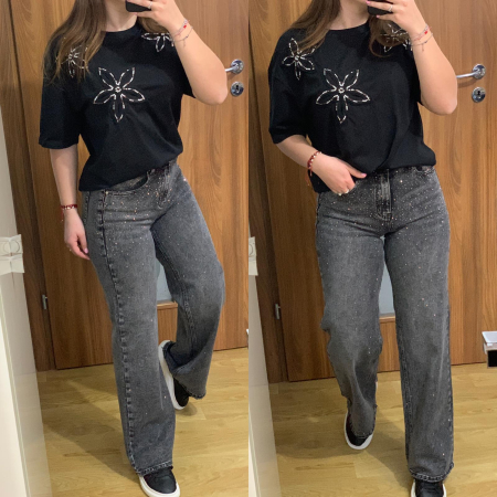 SETURI - Set blugi evazati gri cu pietricele+ tricou negru cu floricele accesorizate
