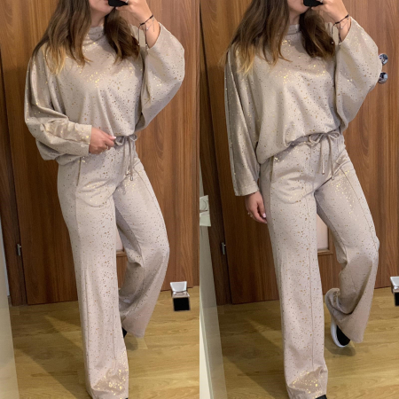 COMPLEURI & TRENINGURI - Trening evazat din catifea bej cu sclipici auriu