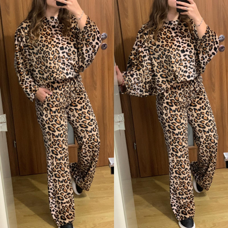 NOUTATI - Trening evazat din catifea cu imprimeu