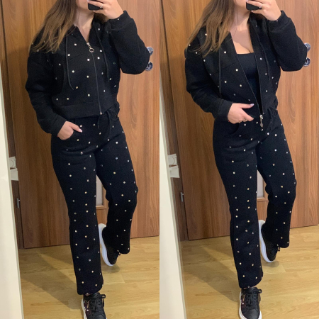 Trening negru vatuit cu gluga NOUTATI - Trening negru vatuit cu gluga