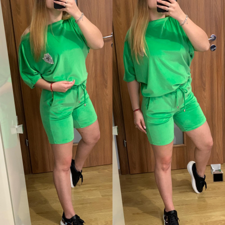 Trening verde scurt din catifea NOUTATI - Trening verde scurt din catifea
