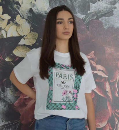 Tricou Dama Alb cu Imprimeu Colorat și Accesorii [3]