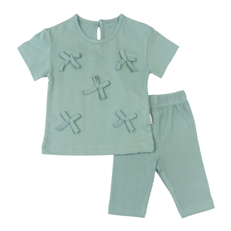 Haine bebelusi fete ❤️ - Compleu pentru Fetițe Verde Salvie, Tricou cu Fundițe și Colanți Trei Sferturi