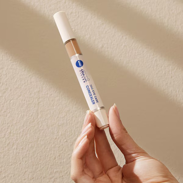 Corector hidratant pentru zona ochilor, Nivea Cellular 3in1 Eye Concealer, nuanta deschisa, 4 ml [5]
