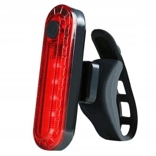 Far bicicleta cu ciclocomputer fara fir Renew Force, Lampa spate, Claxon, Acumulator 4000 mAh, Incarcare USB, Ecran LCD, Afisare viteza curenta, distanta parcursa, Viteza medie, Temperatura ambientala [9]